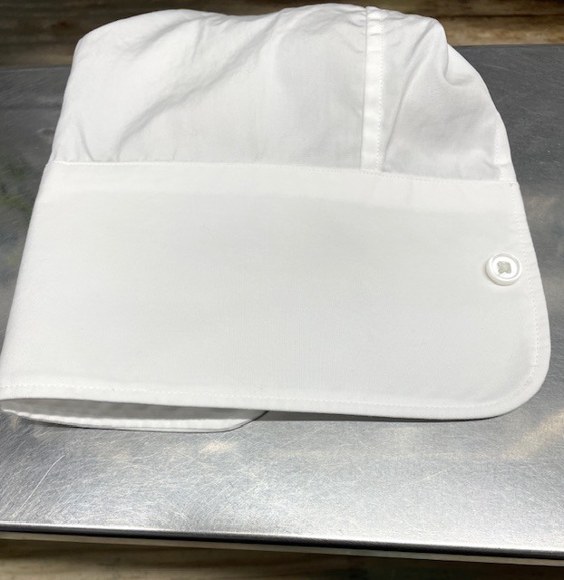 美容師様からお客様の白いシャツのカフスにカラー剤を付けてしまったというご依頼の染み抜きクリーニング事例(４，９５０円税込）2026.03.06