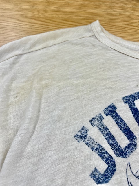 【事例紹介】真っ白なＴシャツの全体黄ばみのシミがキレイに落ちた染み抜きクリーニング事例(５，５００円税込)2025.07.24