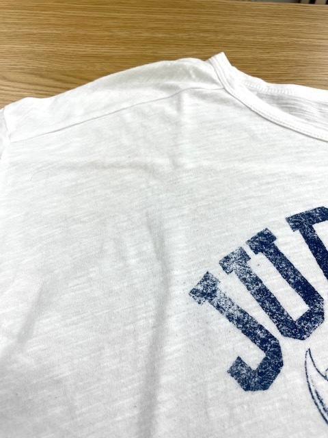【事例紹介】真っ白なＴシャツの全体黄ばみのシミがキレイに落ちた染み抜きクリーニング事例(５，５００円税込)2025.07.24