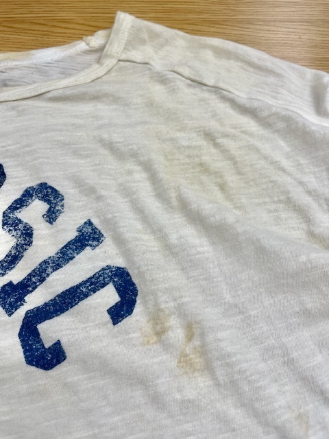 【事例紹介】真っ白なＴシャツの全体黄ばみのシミがキレイに落ちた染み抜きクリーニング事例(５，５００円税込)2025.07.24